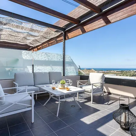 Hoyo 19 Apartment., Padierna * Estepona