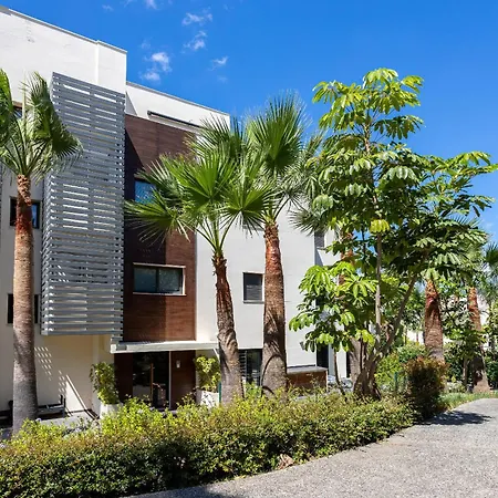 Hoyo 19 Apartment., Padierna *